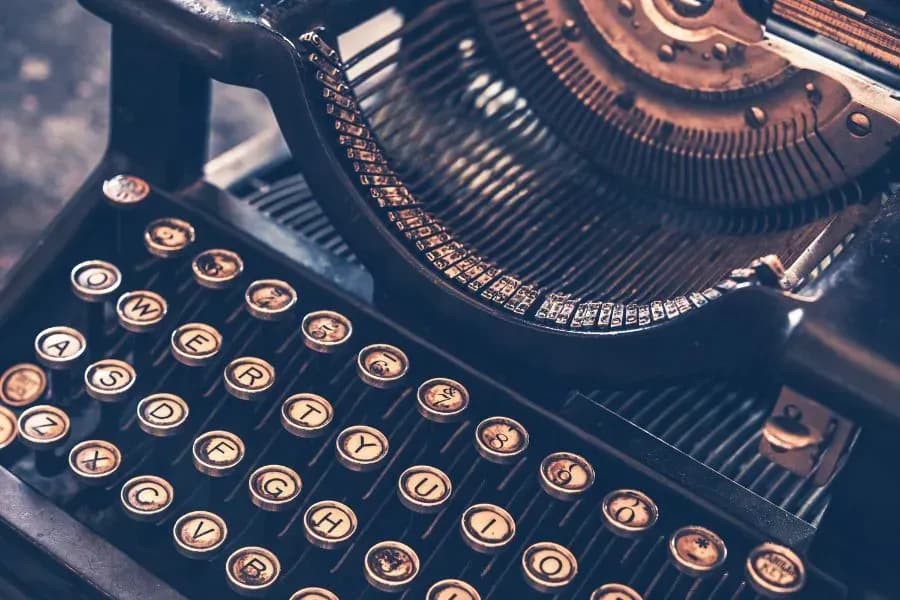 Woran erkennt man echte Antiquitäten? Ein Leitfaden für Kunden aus Niederösterreich